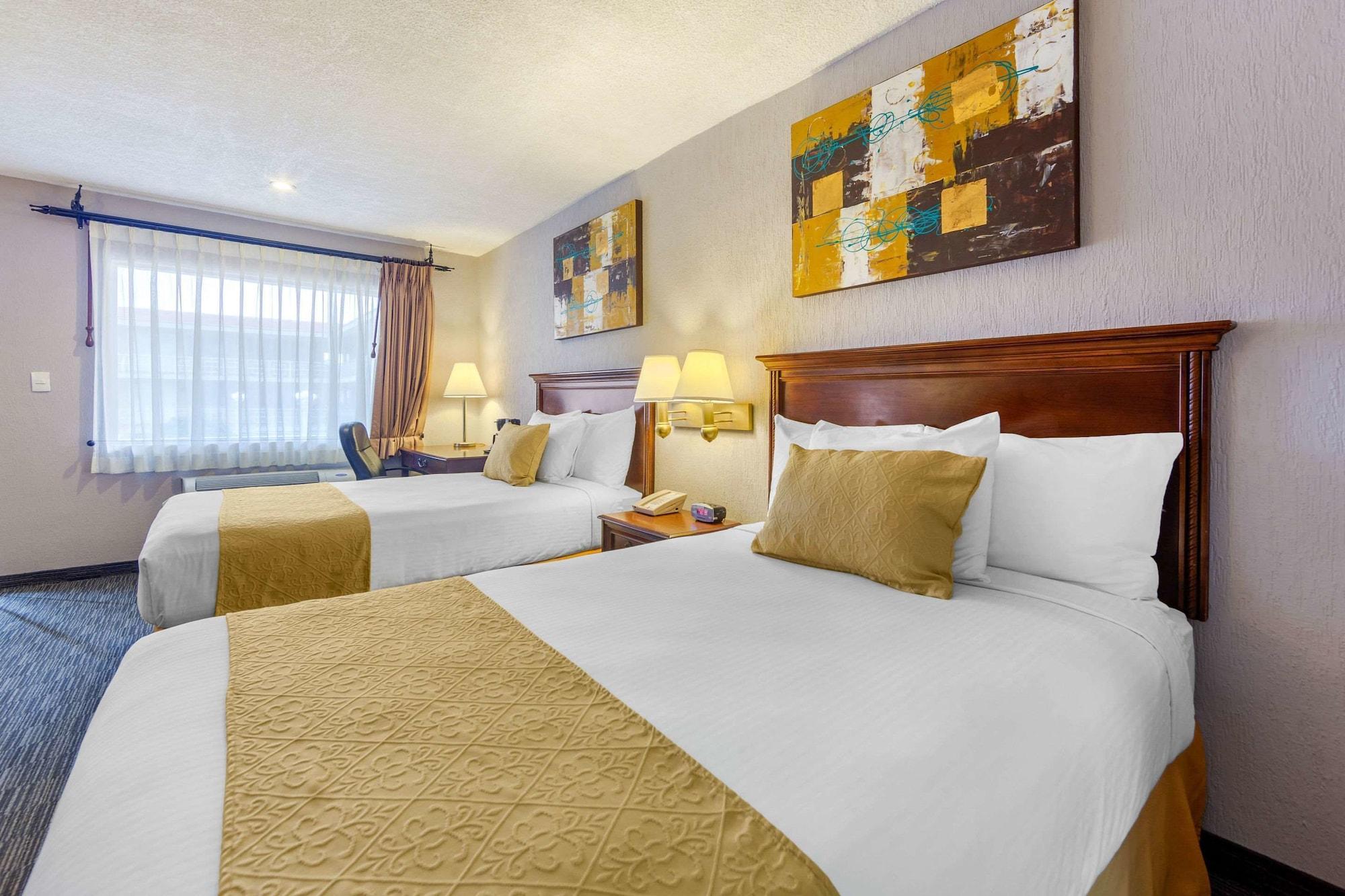 Quality Inn П'єдрас-Неграс Екстер'єр фото