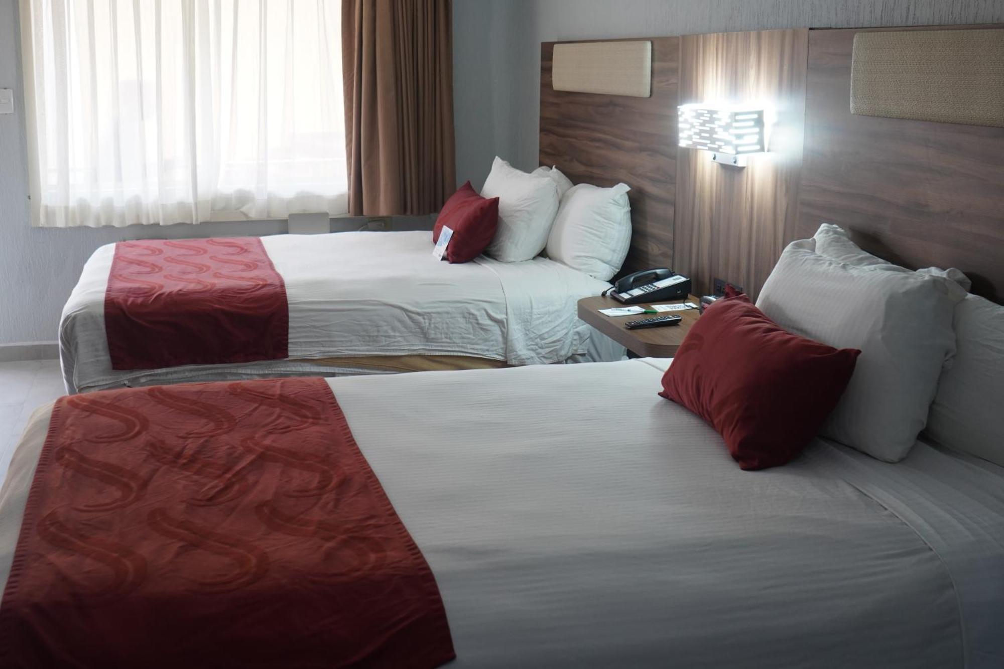 Quality Inn П'єдрас-Неграс Екстер'єр фото