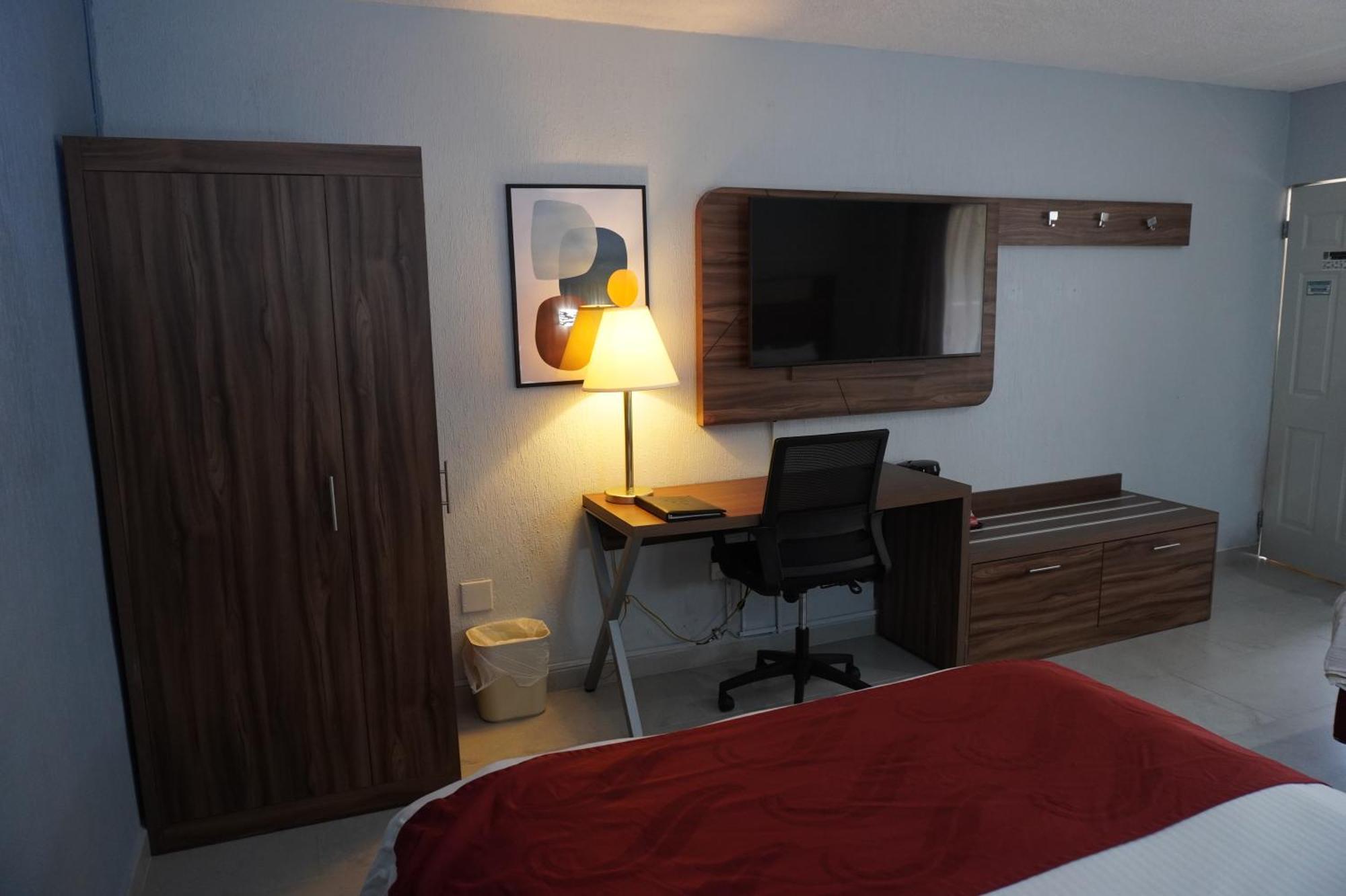 Quality Inn П'єдрас-Неграс Екстер'єр фото