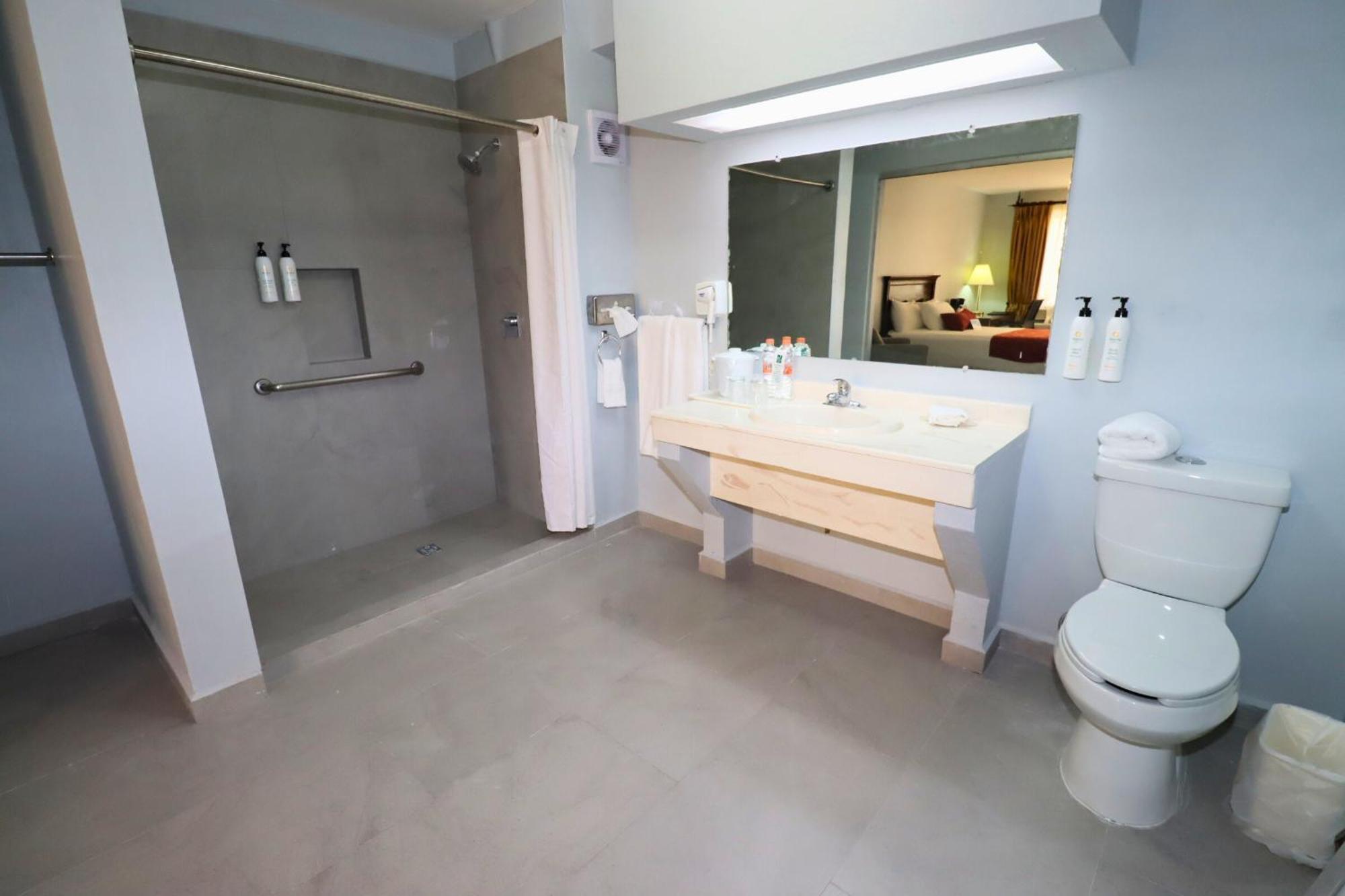 Quality Inn П'єдрас-Неграс Екстер'єр фото
