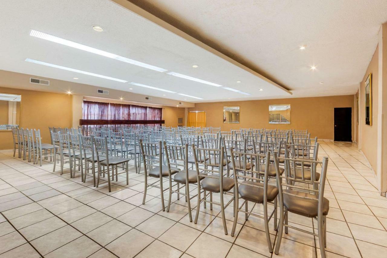 Quality Inn П'єдрас-Неграс Екстер'єр фото