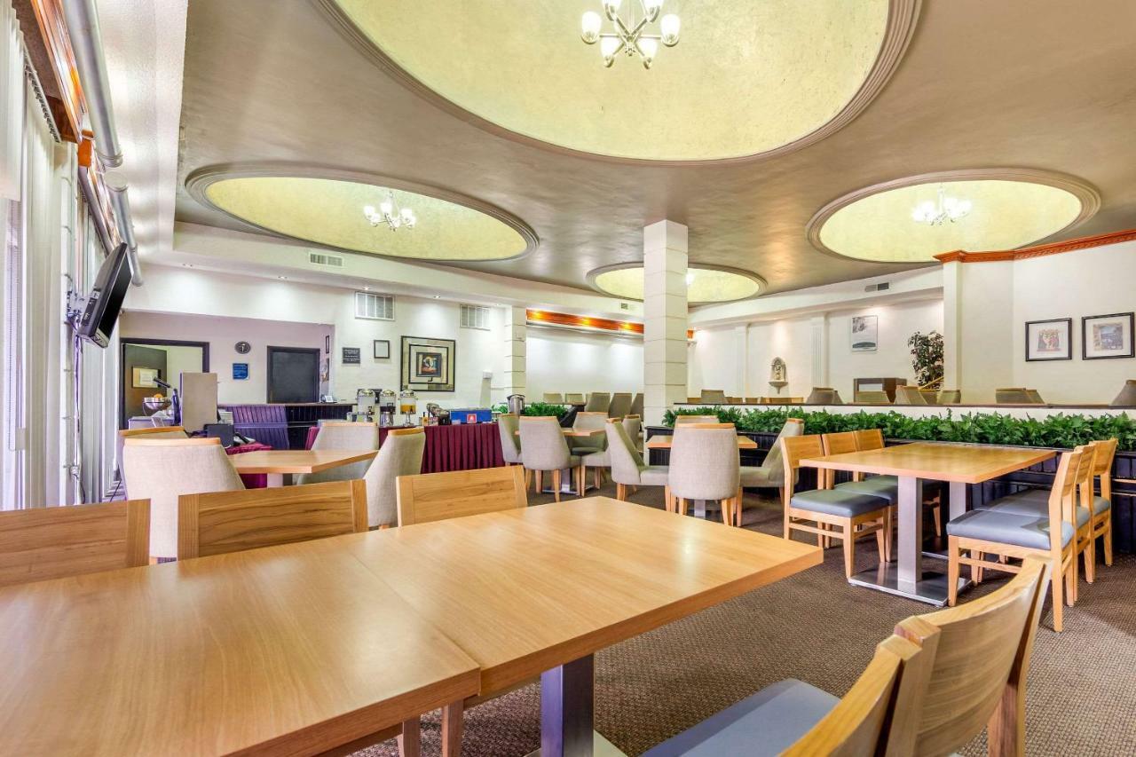 Quality Inn П'єдрас-Неграс Екстер'єр фото