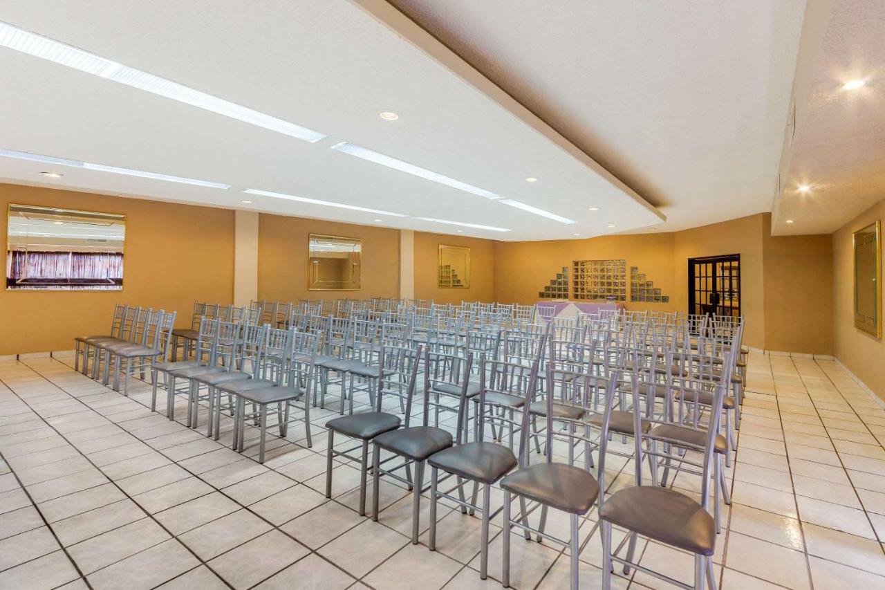 Quality Inn П'єдрас-Неграс Екстер'єр фото