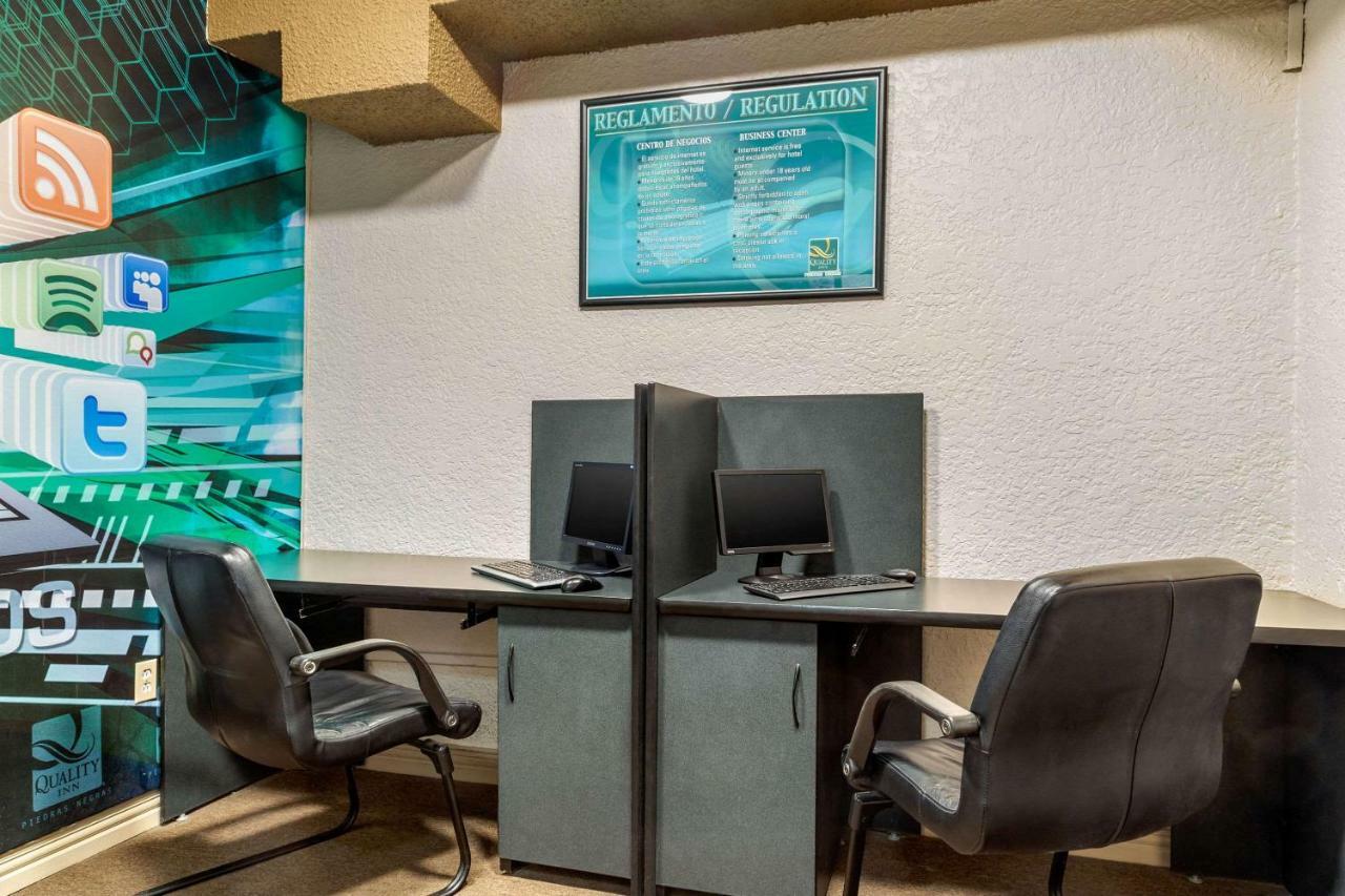 Quality Inn П'єдрас-Неграс Екстер'єр фото